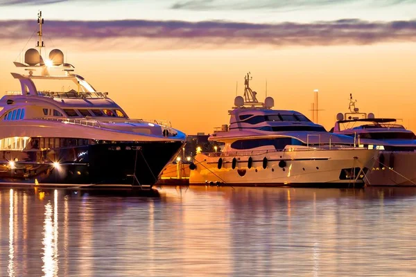Berthing & Gardiennage